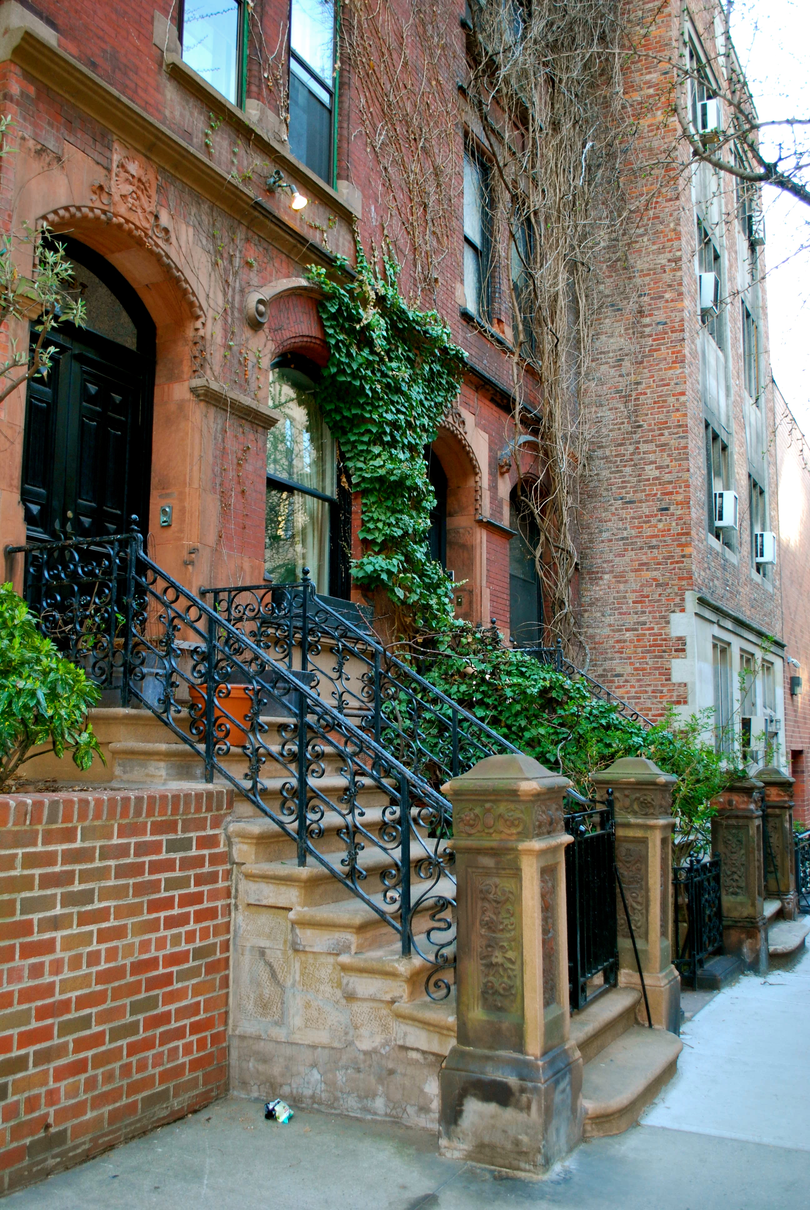 NYC Neighborhood Guide Upper East Side | As Told By Ash & Shelbs