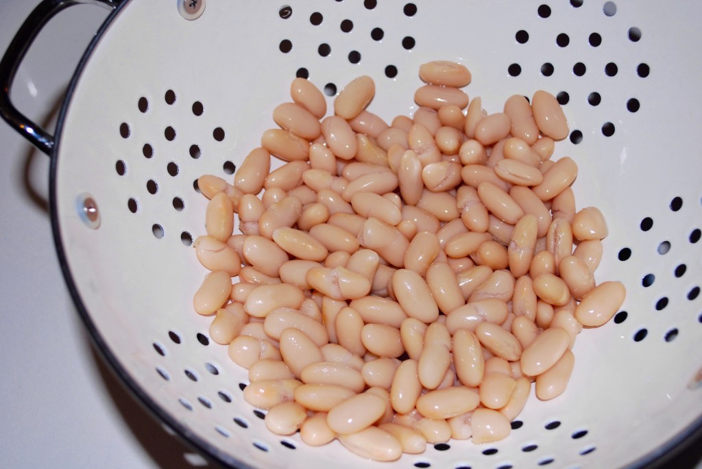 white bean tomato bowl