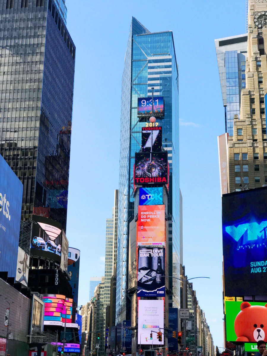 Neighborhood Guide | Times Square