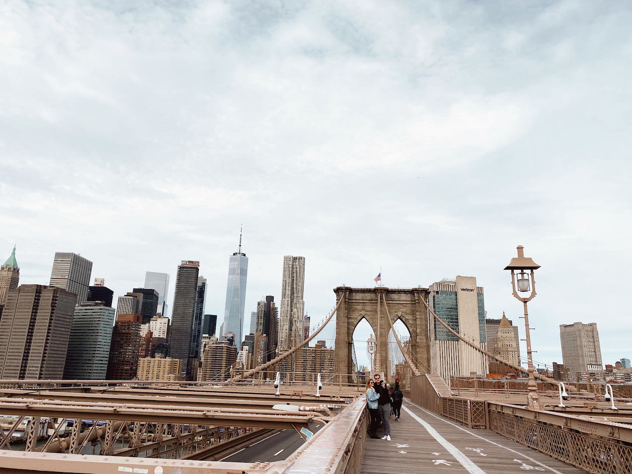 Walking The Brooklyn Bridge | Manhattan to Dumbo