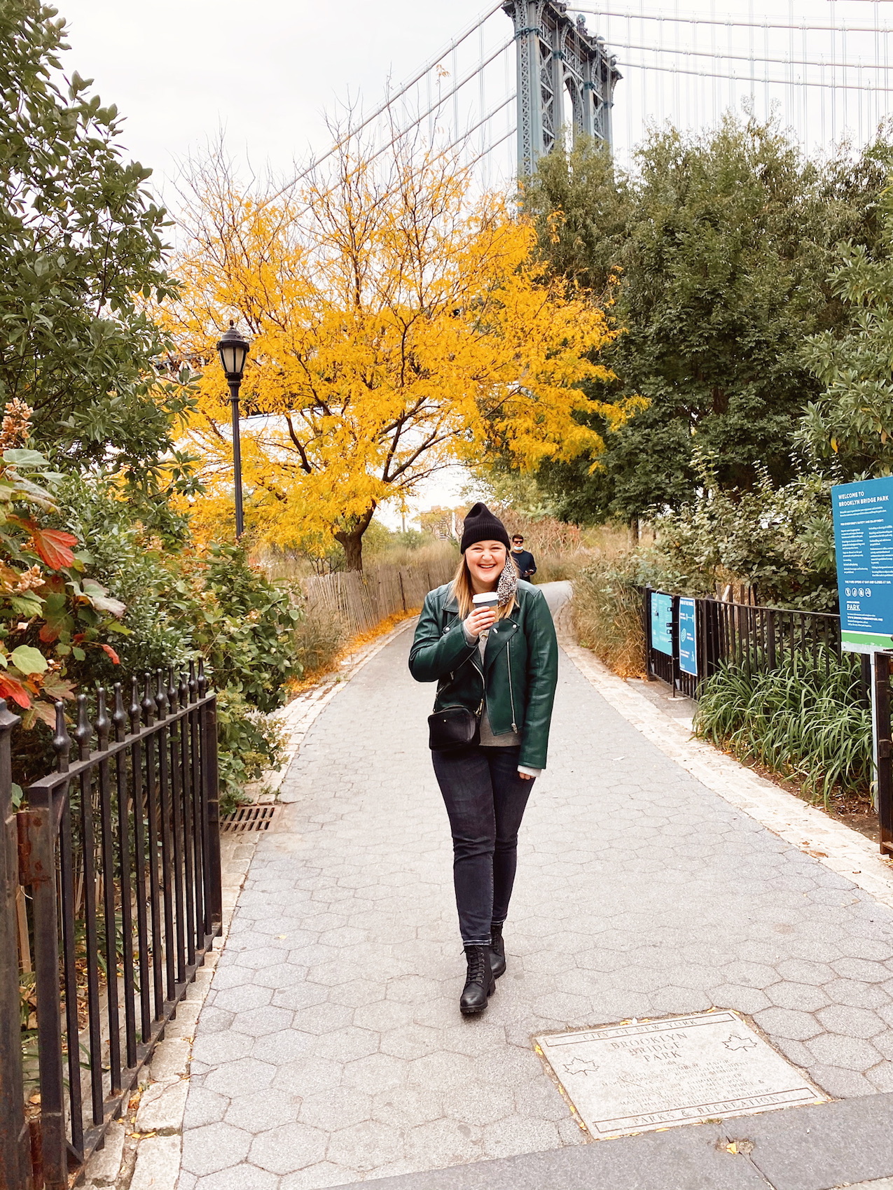 Walking The Brooklyn Bridge | Manhattan to Dumbo